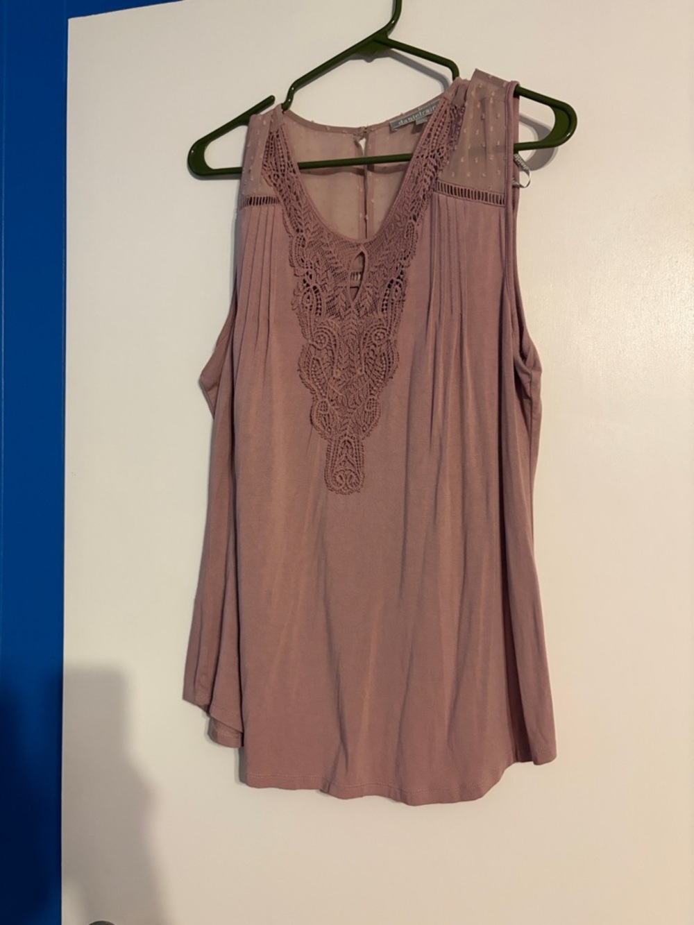Danielrainn Sleeveless Top